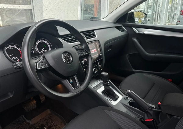 Skoda Octavia cena 65900 przebieg: 118000, rok produkcji 2019 z Poznań małe 154